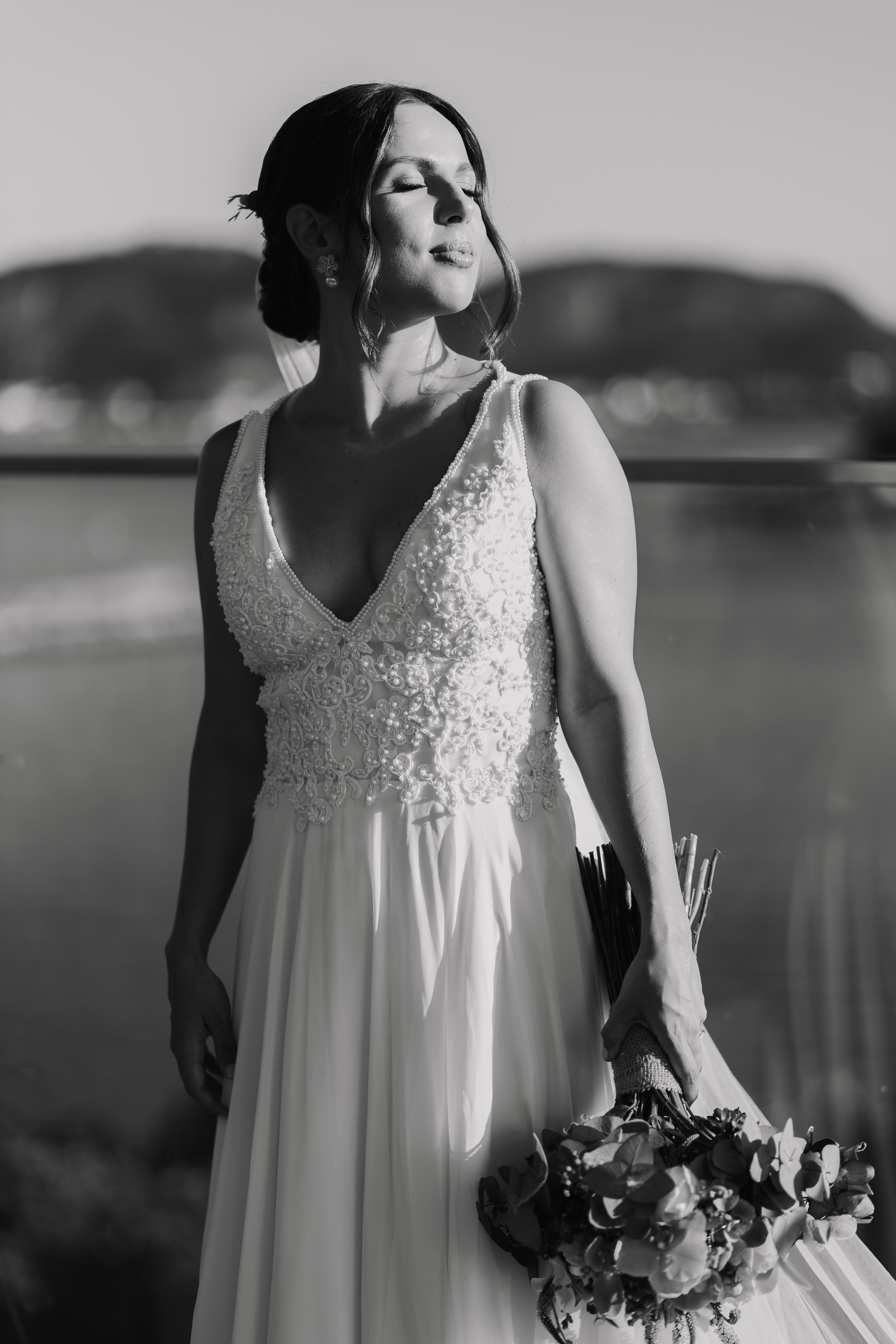 Bride portrait in black and white, Rio de Janeiro wedding
